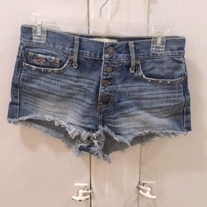 Button-up jean shorts